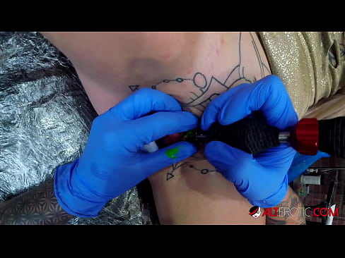 ❤️ Extremadamente tatuado hottie Sully Savage consiguió un tatuaje en su clítoris Putas en es.kassa-standupbar.ru ❌️❤️❤️❤️❤️❤️❤️❤️